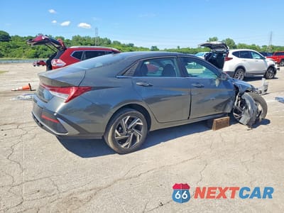 Trzecie zdjęcie samochodu z tyłu: 2025 HYUNDAI ELANTRA SEL VIN:KMHLS4DG9SU043961 - miniatura