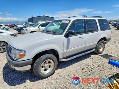 2001 FORD EXPLORER XLT 1FMZU73E81ZA56014 - główne zdjęcie licytacji z USA - miniatura