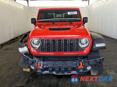 Piąte zdjęcie samochodu w środku: 2026 JEEP GLADIATOR MOJAVE VIN:1C6RJTEGXTL150915 - miniatura