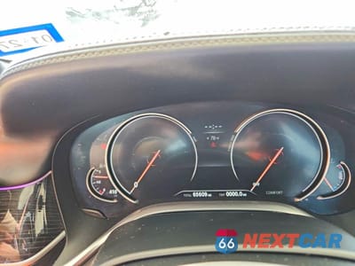 Zdjęcie 9 z 12 samochodu: 2019 BMW 740 I VIN:WBA7E2C55KB217261 - miniatura