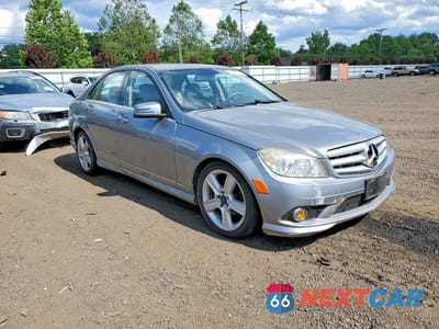 Czwarte zdjęcie samochodu z boku: 2010 MERCEDES-BENZ C 300 4MATIC VIN:WDDGF8BB8AR120495 - miniatura
