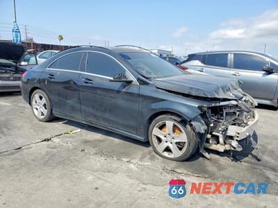 Czwarte zdjęcie samochodu z boku: 2017 MERCEDES-BENZ CLA 250 VIN:WDDSJ4EB8HN439779 - miniatura