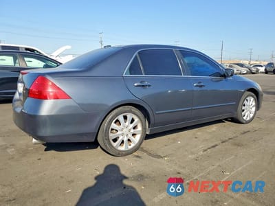 Trzecie zdjęcie samochodu z tyłu: 2006 HONDA ACCORD EX VIN:1HGCM66566A061851 - miniatura