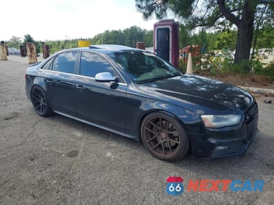 Czwarte zdjęcie samochodu z boku: 2014 AUDI S4 PREMIUM PLUS VIN:WAUDGAFL4EA048748 - miniatura