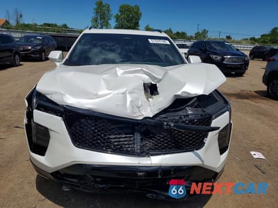 Piąte zdjęcie samochodu w środku: 2024 CADILLAC XT4 SPORT VIN:1GYFZFR47RF100299 - miniatura