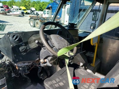 Zdjęcie 8 z 12 samochodu: 2022 FORD F59 VIN:1F64F5KN8N0A15409 - miniatura