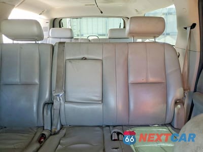 Zdjęcie 10 z 13 samochodu: 2009 CHEVROLET SUBURBAN C1500 LT VIN:1GNFC26J29J105876 - miniatura