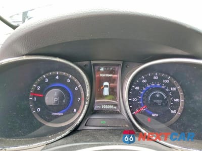 Zdjęcie 9 z 13 samochodu: 2013 HYUNDAI SANTA FE SPORT 2.0T VIN:5XYZUDLA8DG082812 - miniatura