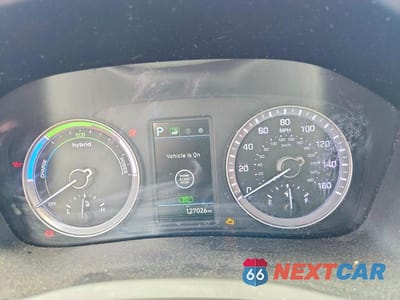 Zdjęcie 9 z 13 samochodu: 2019 HYUNDAI SONATA HYBRID SE VIN:KMHE24L34KA091148 - miniatura