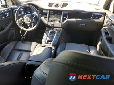Zdjęcie 8 z 14 samochodu: 2018 PORSCHE MACAN S VIN:WP1AB2A53JLB30860 - miniatura
