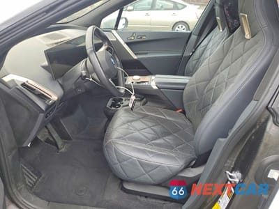 Zdjęcie 7 z 13 samochodu: 2023 BMW IX M60 VIN:WB533CF03PCM64126 - miniatura