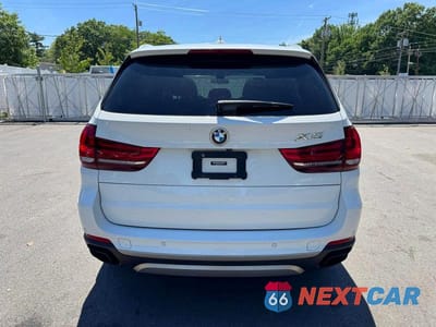 Zdjęcie 6 z 12 samochodu: 2018 BMW X5 XDRIVE50I VIN:5UXKR6C56J0U15090 - miniatura