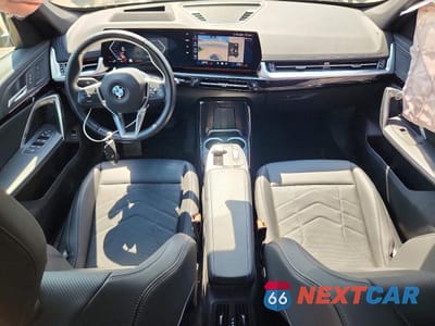Zdjęcie 8 z 13 samochodu: 2025 BMW X1 XDRIVE28I VIN:WBX73EF01S5143459 - miniatura