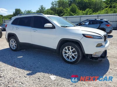 Czwarte zdjęcie samochodu z boku: 2015 JEEP CHEROKEE LATITUDE VIN:1C4PJLCS6FW689753 - miniatura