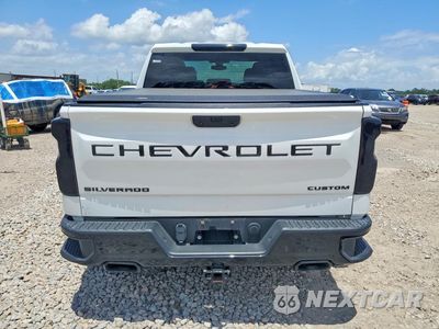 Zdjęcie 6 z 12 samochodu: 2021 CHEVROLET SILVERADO K1500 TRAIL BOSS CUSTOM VIN:1GCPYCEF0MZ280655 - miniatura