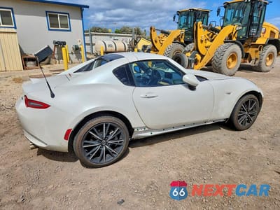 Trzecie zdjęcie samochodu z tyłu: 2025 MAZDA MX-5 MIATA GRAND TOURING VIN:JM1NDAM73S0656946 - miniatura