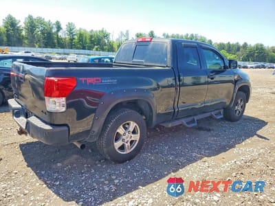 Trzecie zdjęcie samochodu z tyłu: 2011 TOYOTA TUNDRA DOUBLE CAB SR5 VIN:5TFUY5F18BX161682 - miniatura