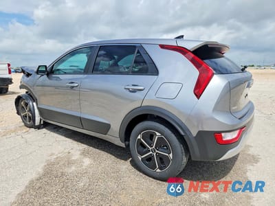 Drugie zdjęcie samochodu z przodu: 2026 KIA NIRO LX VIN:KNDCP3LE1T5327273 - miniatura
