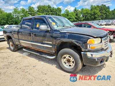Czwarte zdjęcie samochodu z boku: 2005 GMC SIERRA K2500 HEAVY DUTY VIN:1GTHK23UX5F864436 - miniatura