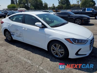 Czwarte zdjęcie samochodu z boku: 2018 HYUNDAI ELANTRA SEL VIN:5NPD84LF4JH224670 - miniatura