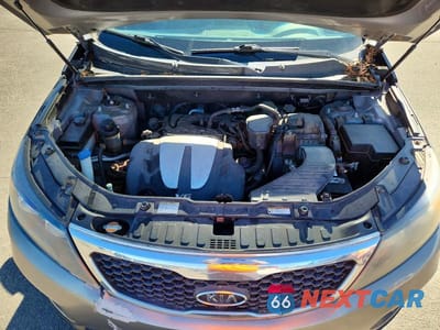 Zdjęcie 12 z 13 samochodu: 2011 KIA SORENTO EX VIN:5XYKUDA25BG179119 - miniatura