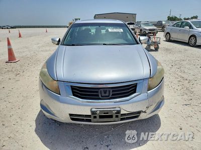Piąte zdjęcie samochodu w środku: 2010 HONDA ACCORD VIN:1HGCP2F73AA179902 - miniatura