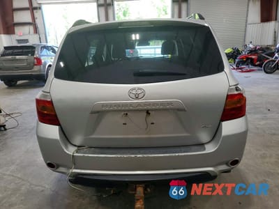 Zdjęcie 6 z 13 samochodu: 2010 TOYOTA HIGHLANDER BASE VIN:5TDBK3EH1AS023157 - miniatura