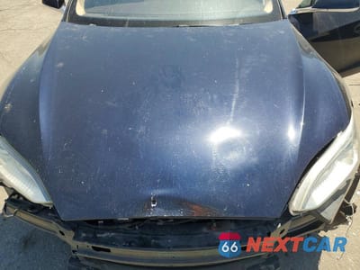 Zdjęcie 11 z 12 samochodu: 2014 TESLA MODEL S VIN:5YJSA1H15EFP51905 - miniatura