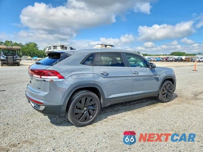 Trzecie zdjęcie samochodu z tyłu: 2024 VOLKSWAGEN ATLAS CROSS SPORT SE VIN:1V2KE2CA5RC228922 - miniatura