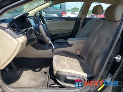 Zdjęcie 7 z 12 samochodu: 2018 HYUNDAI SONATA SE VIN:5NPE24AF0JH621897 - miniatura