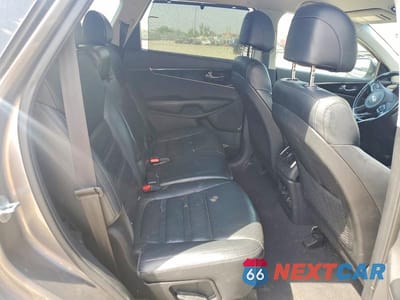 Zdjęcie 11 z 13 samochodu: 2017 KIA SORENTO EX VIN:5XYPHDA55HG203366 - miniatura