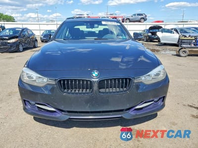 Piąte zdjęcie samochodu w środku: 2014 BMW 328 XI SULEV VIN:WBA3B5C54EP542502 - miniatura