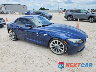 Czwarte zdjęcie samochodu z boku: 2011 BMW Z4 SDRIVE35I VIN:WBALM7C50BE383930 - miniatura