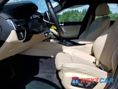 Zdjęcie 7 z 12 samochodu: 2023 BMW 530XE VIN:WBA33AG08PCM53871 - miniatura