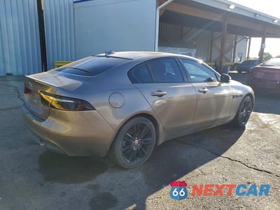 Trzecie zdjęcie samochodu z tyłu: 2017 JAGUAR XE PRESTIGE VIN:SAJAE4BG0HA961972 - miniatura