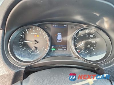 Zdjęcie 9 z 12 samochodu: 2018 NISSAN ROGUE SV VIN:5N1AT2MV0JC711318 - miniatura