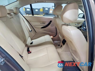 Zdjęcie 10 z 12 samochodu: 2014 BMW 328 I VIN:WBA3A5G50ENP32645 - miniatura
