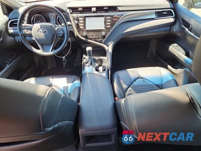 Zdjęcie 8 z 12 samochodu: 2018 TOYOTA CAMRY SE VIN:4T1B11HK0JU528581 - miniatura