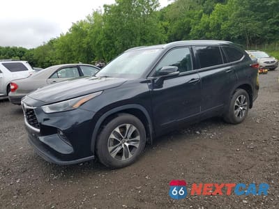 2022 TOYOTA HIGHLANDER XLE 5TDGZRBH6NS583660 - główne zdjęcie licytacji z USA - miniatura