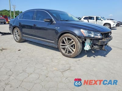 Czwarte zdjęcie samochodu z boku: 2017 VOLKSWAGEN PASSAT R-LINE VIN:1VWDT7A3XHC019804 - miniatura