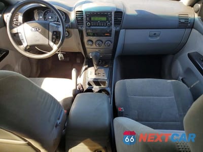 Zdjęcie 8 z 12 samochodu: 2008 KIA SORENTO EX VIN:KNDJD736485770931 - miniatura