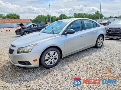 2013 CHEVROLET CRUZE LS 1G1PA5SH7D7136076 - główne zdjęcie licytacji z USA - miniatura