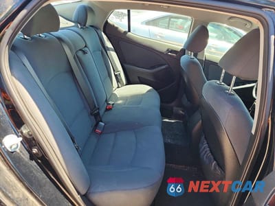 Zdjęcie 10 z 12 samochodu: 2015 KIA OPTIMA LX VIN:5XXGM4A70FG481591 - miniatura