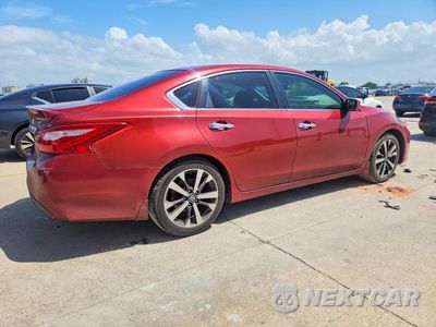 Trzecie zdjęcie samochodu z tyłu: 2016 NISSAN ALTIMA 2.5 SR VIN:1N4AL3AP6GC124457 - miniatura