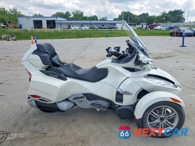 2011 CAN-AM SPYDER ROADSTER RT-LTD 2BXJBDC10BV001739 - główne zdjęcie licytacji z USA - miniatura