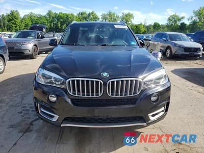 Piąte zdjęcie samochodu w środku: 2017 BMW X5 XDRIVE35I VIN:5UXKR0C34H0V71876 - miniatura