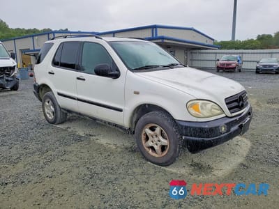 Czwarte zdjęcie samochodu z boku: 1998 MERCEDES-BENZ ML 320 VIN:4JGAB54E2WA031542 - miniatura