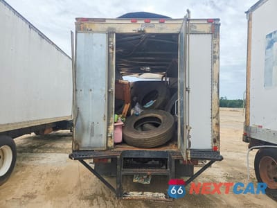 Zdjęcie 6 z 13 samochodu: 2017 MITSUBISHI FEC72S FUSO BOX TRUCK VIN:JL6BNH1AXHK005617 - miniatura