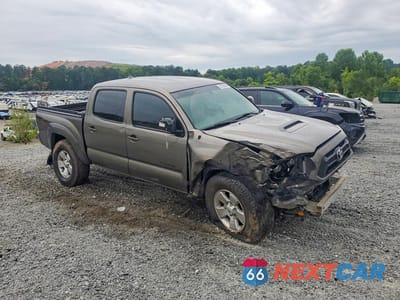Czwarte zdjęcie samochodu z boku: 2014 TOYOTA TACOMA DOUBLE CAB PRERUNNER VIN:3TMJU4GN2EM171869 - miniatura