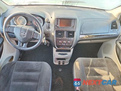 Zdjęcie 8 z 14 samochodu: 2017 DODGE GRAND CARAVAN SE VIN:2C4RDGBGXHR660837 - miniatura